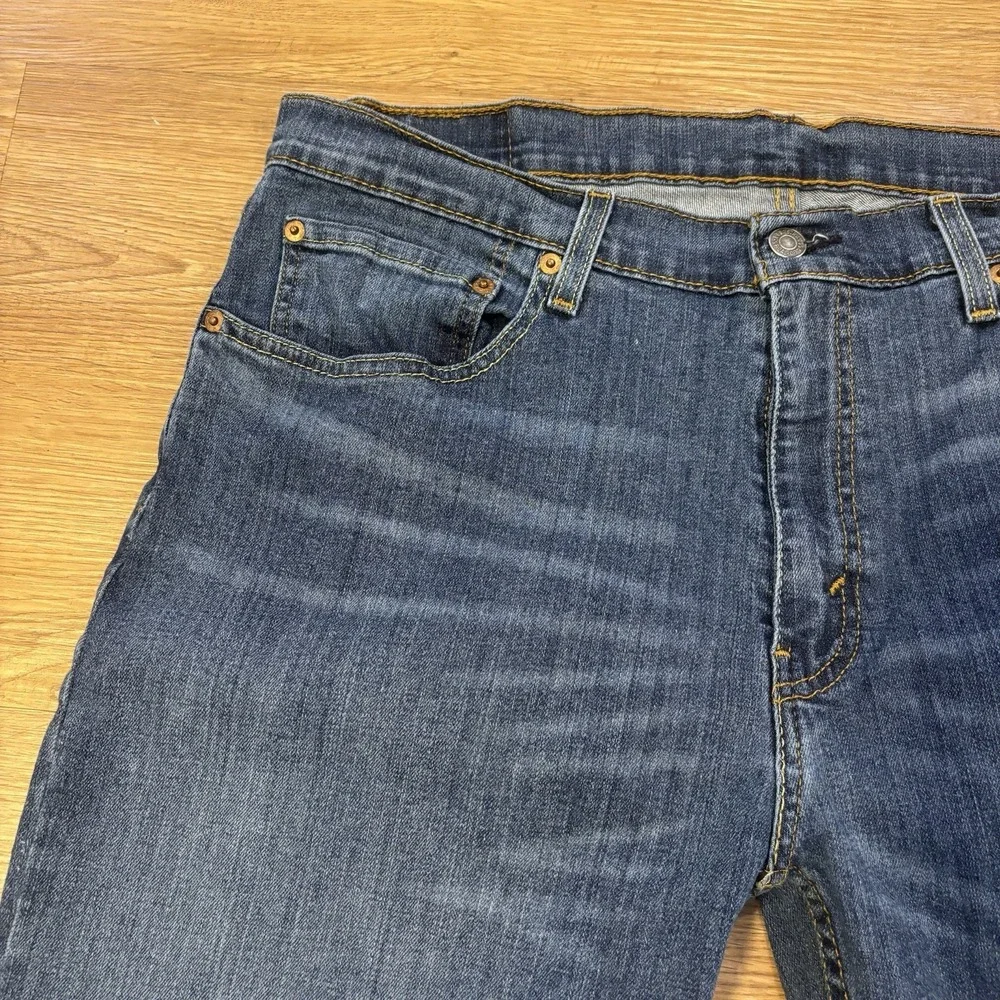 Levis see pictures